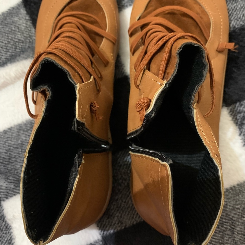 Ankle boots,waterproof cute comfy! Size 9.5 - Picture 3 of 5